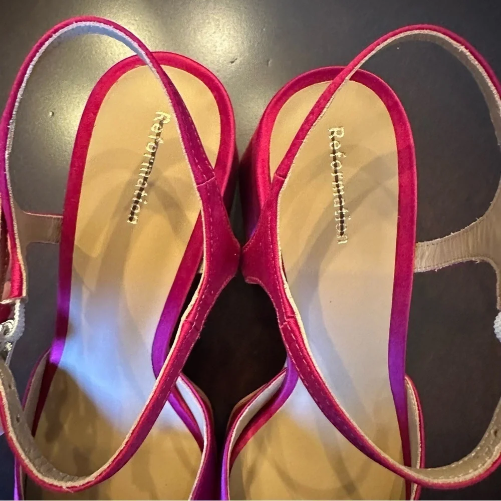 NIB Reformation Marisol Platform Heel 8.5 Rhubarb Magenta Fuschia Satin